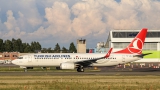 Boeing 737-8F2